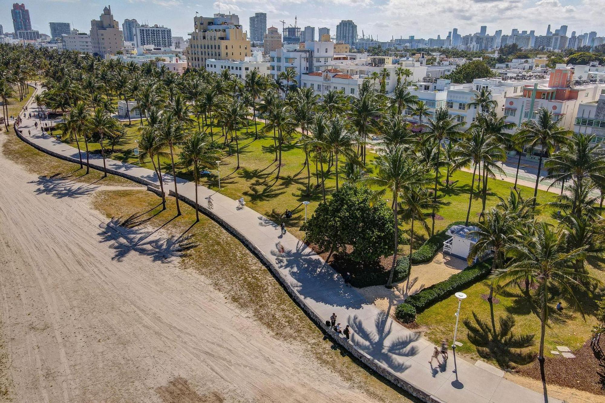 Ocean Drive Deco Apt W/2 Queen Beds, Steps 2 Beach 마이애미 비치 외부 사진