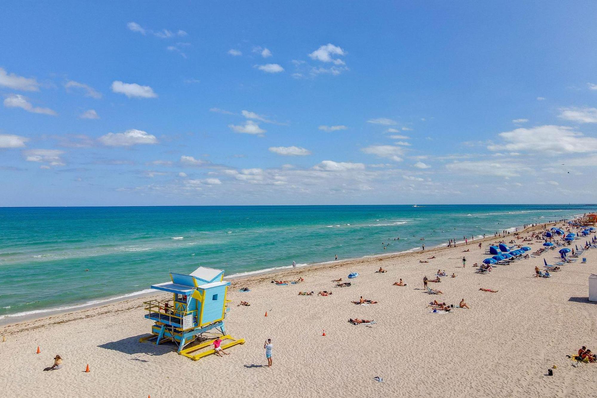 Ocean Drive Deco Apt W/2 Queen Beds, Steps 2 Beach 마이애미 비치 외부 사진